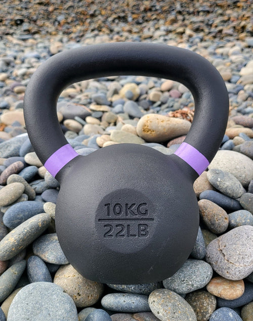 10 kg (22 lb) Powder-Coated Cast-Iron Kettlebell – Black | SoCal Kettlebellz