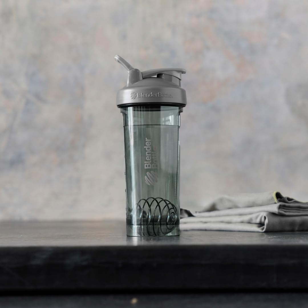 BlenderBottle Shaker Bottle Pro Series Perfect for Protein Shakes and Pre Workout, 28-Ounce, Smoke Grey