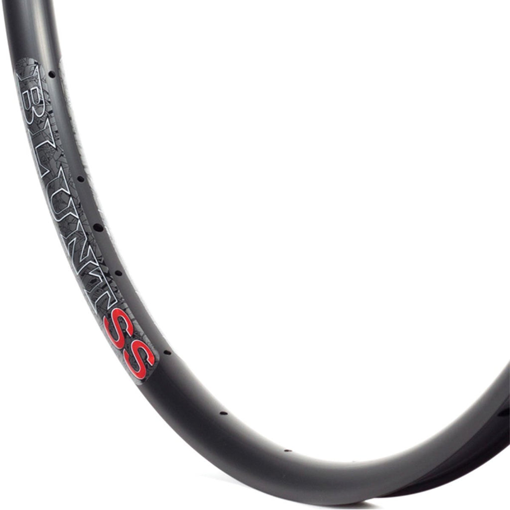 Velocity Blunt Ss 29'' 28H Black Blunt Ss, 29'' 28H, Black