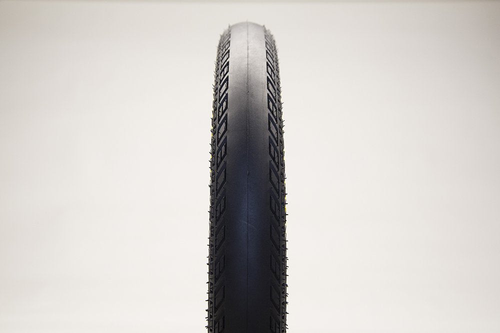 Eastern Bikes Squealer 100Psi 20X2.4 Bmx Tire (Black & White)