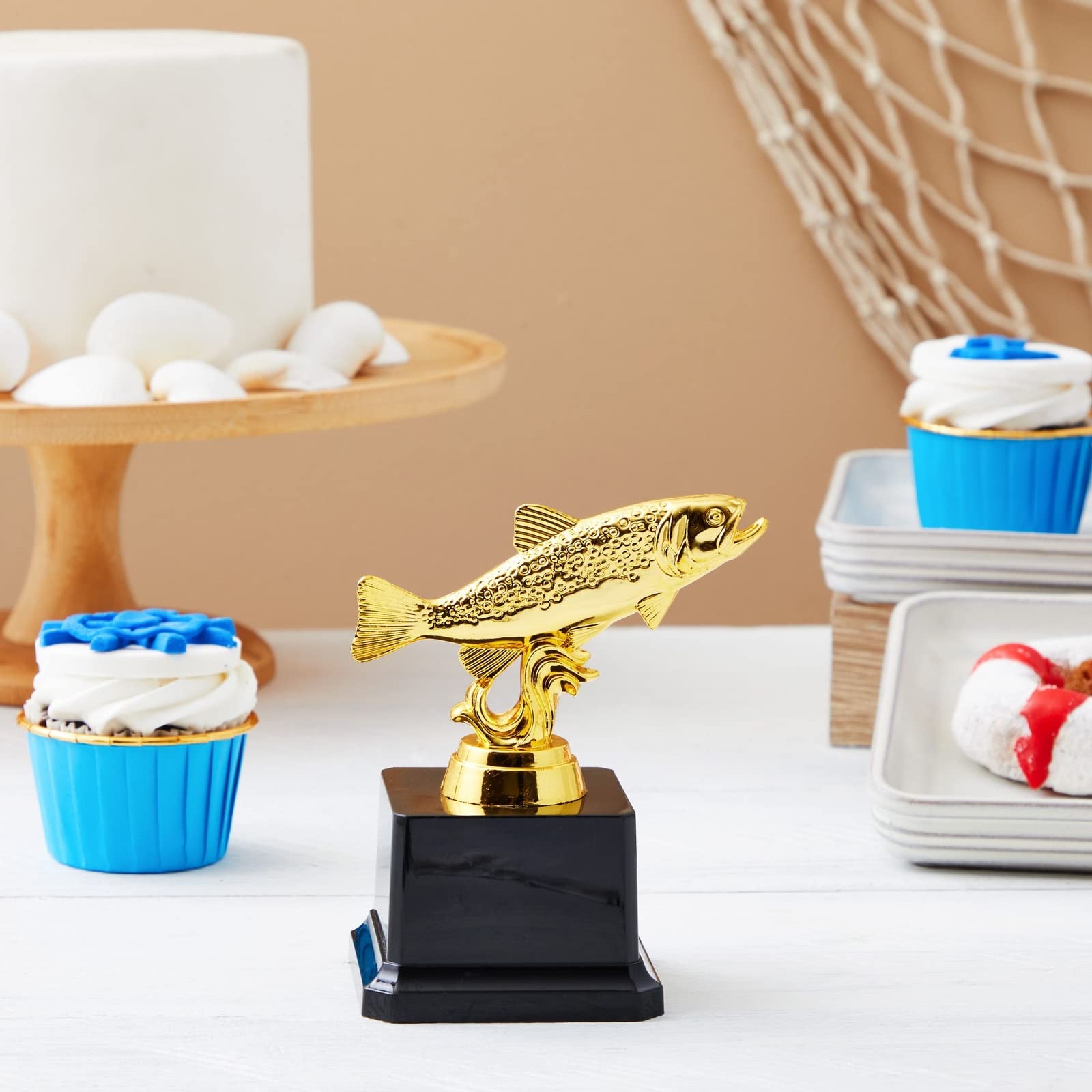 Juvale Small Fish Trophy, Golden Fishing Award For Tournaments And Competitions (3X5 In)