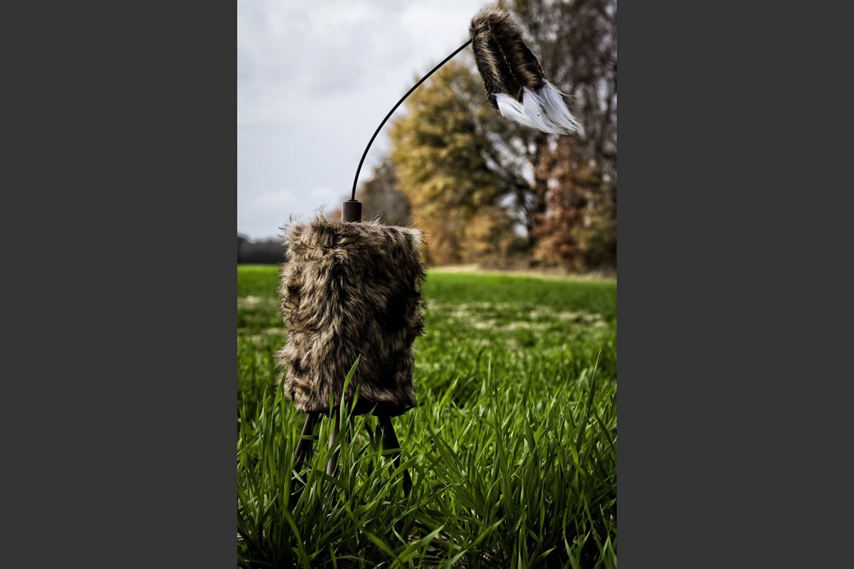 Mojo Outdoors Critter Predator Hunting Decoy - Great For Coyote And Bobcat Hunting And As A Varmint Decoy - Tail Decoy - Rabbit