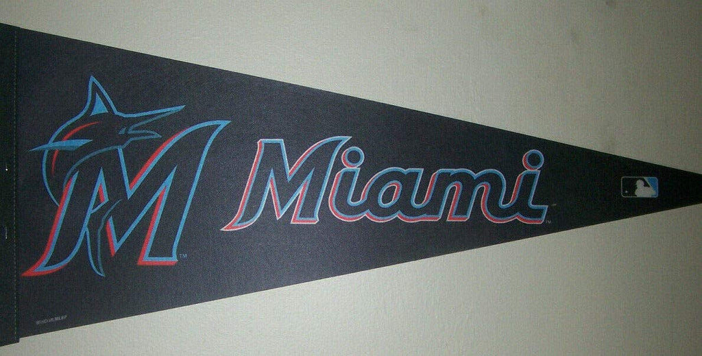 Mlb Miami Marlins Wcr45093622 Carded Classic Pennant, 12'' X 30''