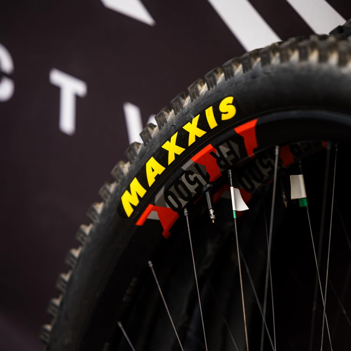 Maxxis Rekon Bicycle Tyre With Folding Bead 27.5X2.40 Wide Trail/Dual Compound/Exo/Tubeless Ready, Black
