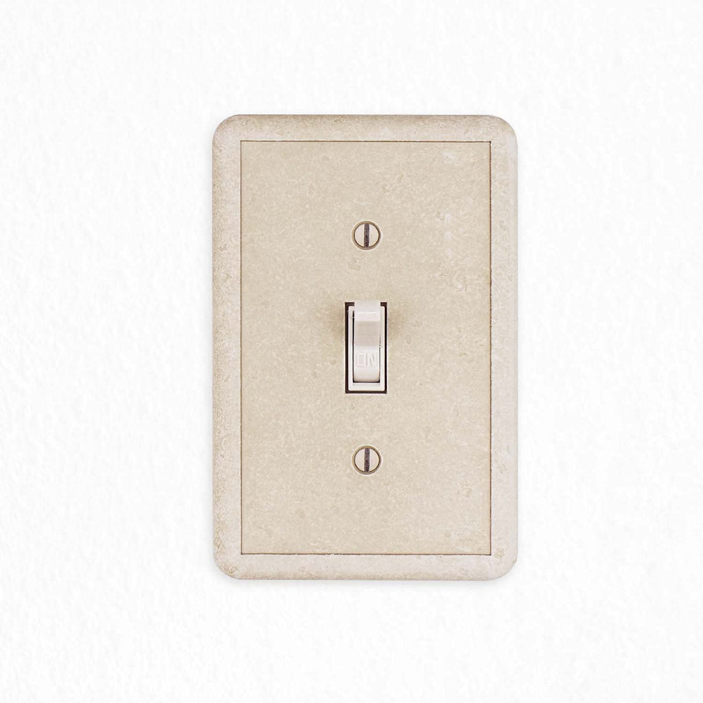 Questech Dacor Single Toggle Light Switch Cover, 1-Gang Electrical Wall Plate, Single Switch Standard Size Receptacle Cover, Dec