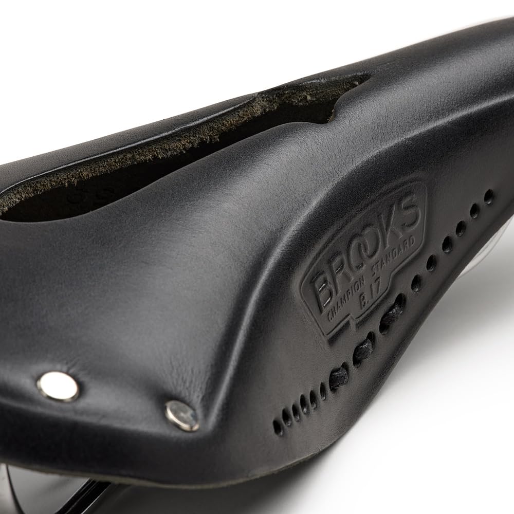 B17 Carved Black
