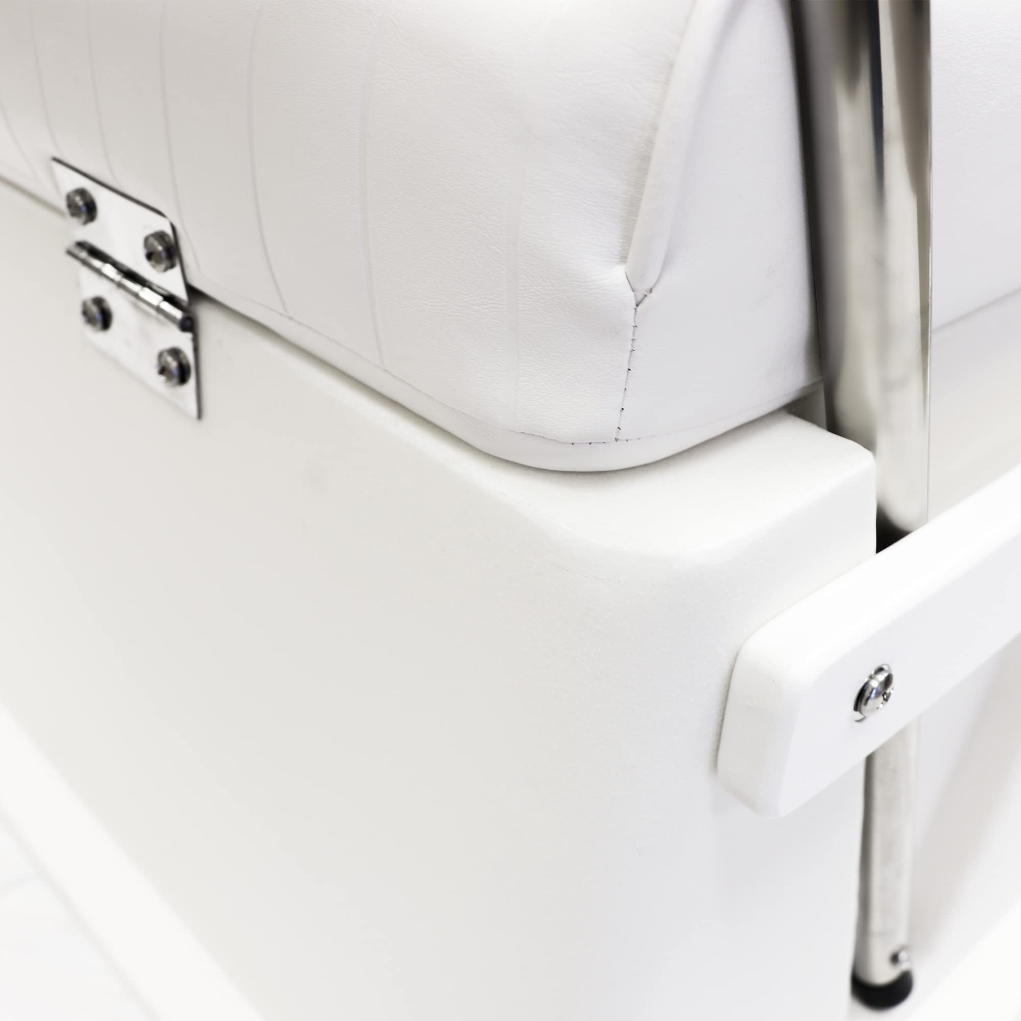 Wise 8Wd437Ss-784 Offshore Swingback Cooler/Storage Seat, Brite White, 62 Qt.