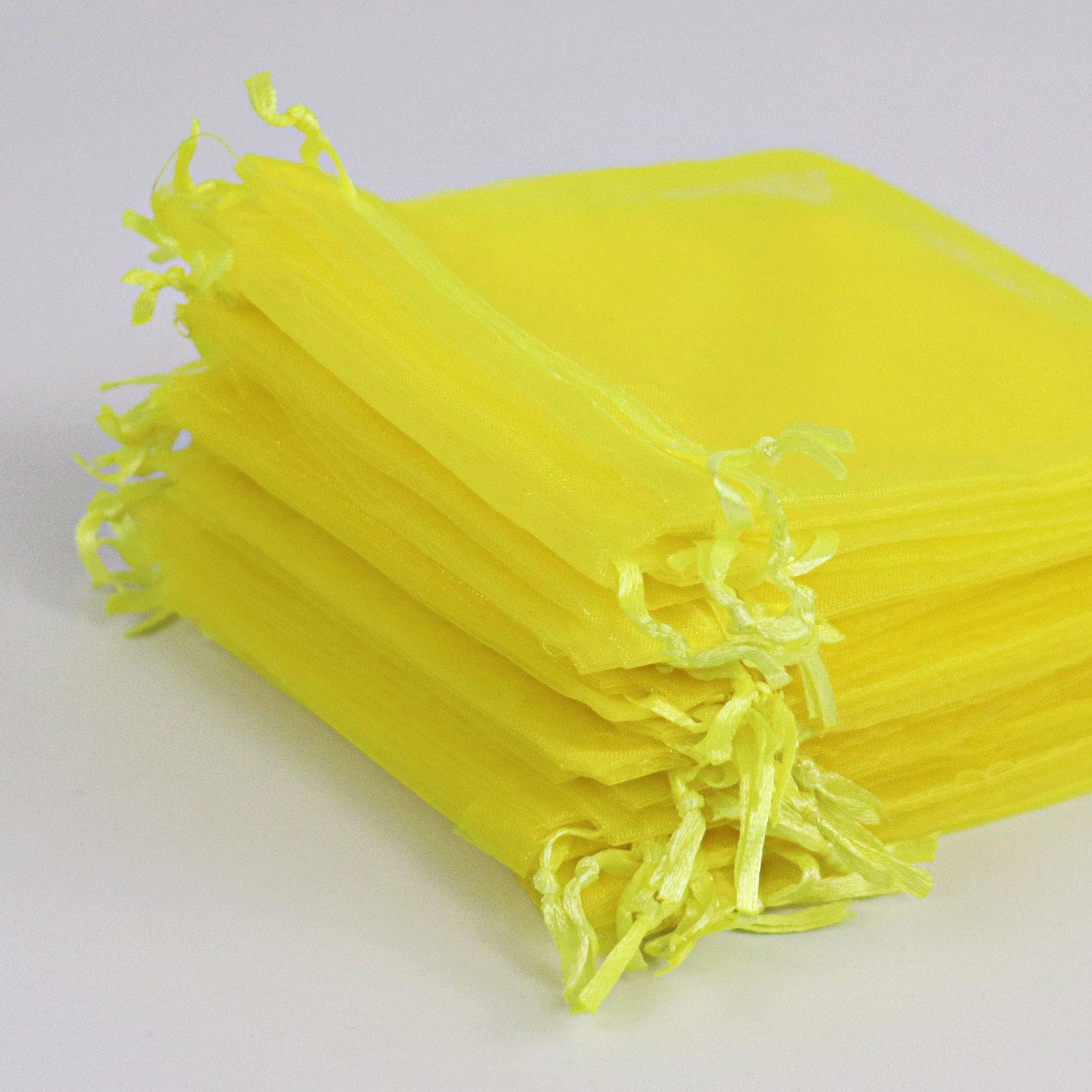 Lautechco 100Pcs Organza Bags 5X7 Inches Yellow Organza Gift Bags Small Mesh Bags Drawstring Gift Bags Christmas Drawstring Orga