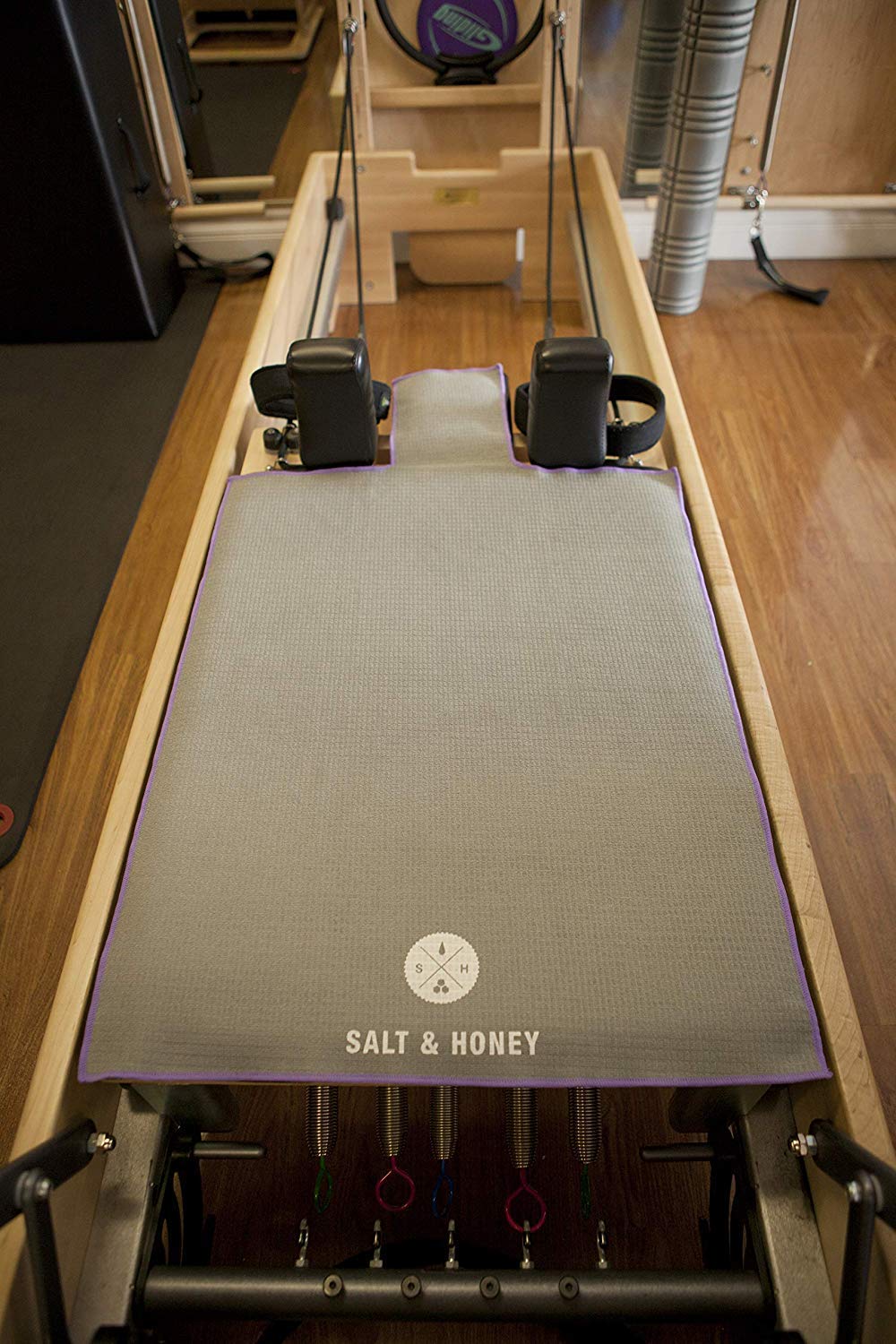 Salt & Honey Non-Slip Pilates Reformer Mat Towel (Gray)