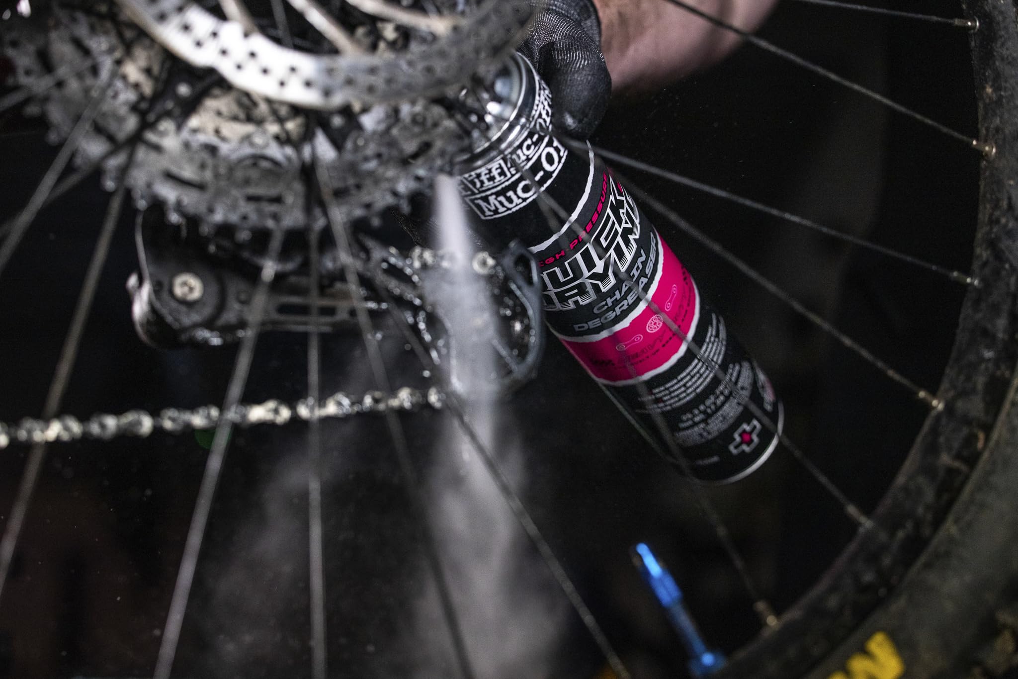 Muc-Off High-Pressure Quick Drying Degreaser, 25.4 Fl Oz - Bike Chain Cleaner And Bike Chain Degreaser Spray - Bike Cleaner For