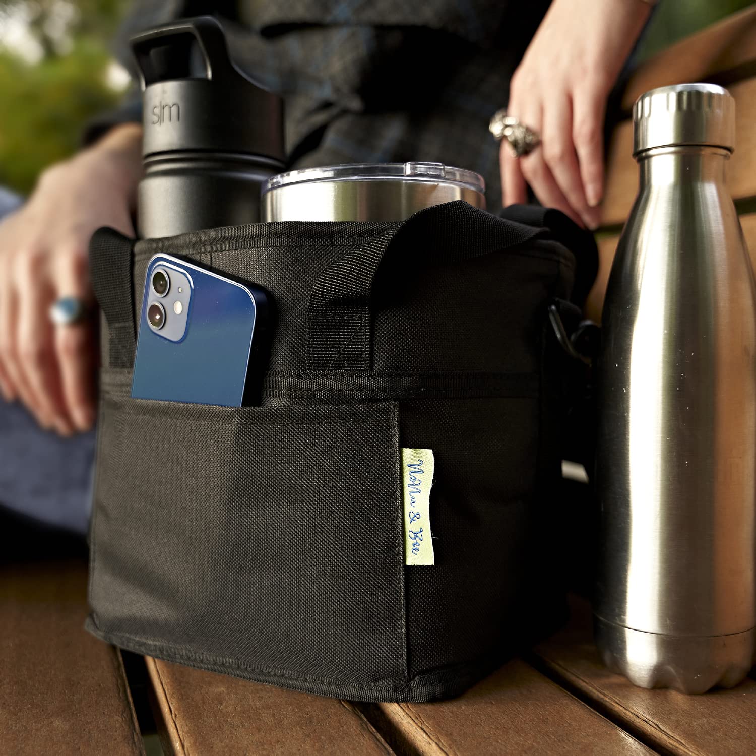 Nona & Bee 4 Water Bottle Holder With Strap | Family Size 4 Compartment Drink Bag, Multiple Tumbler Carrier Caddy | Adjustable F