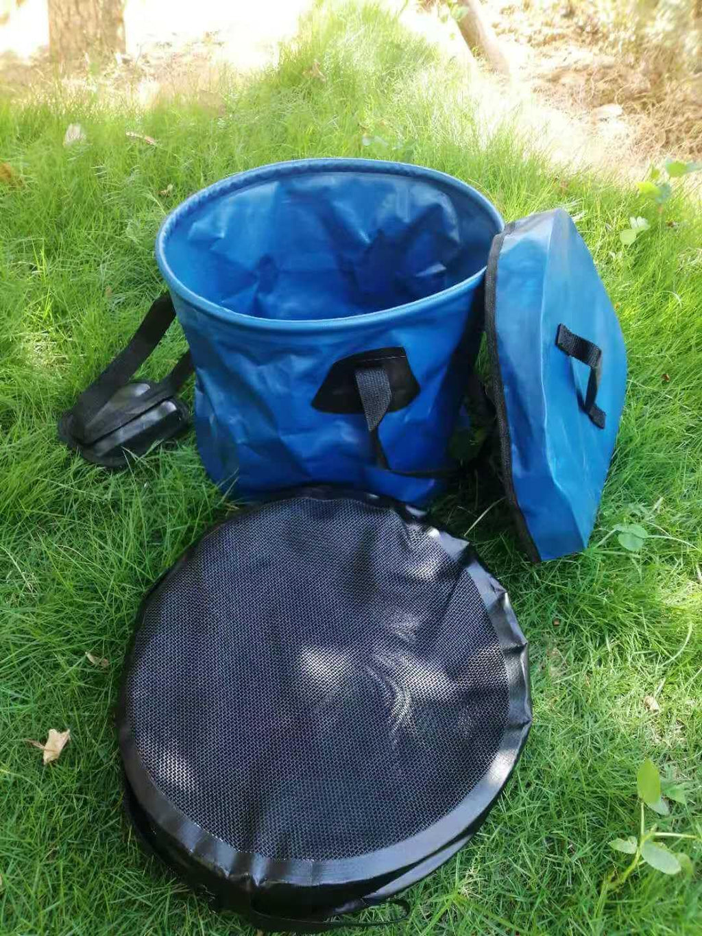 Banchelle Collapsible Camping Bucket With Lid 5 Gallon For Traveling Fishing Gardening (Blue, 20L)
