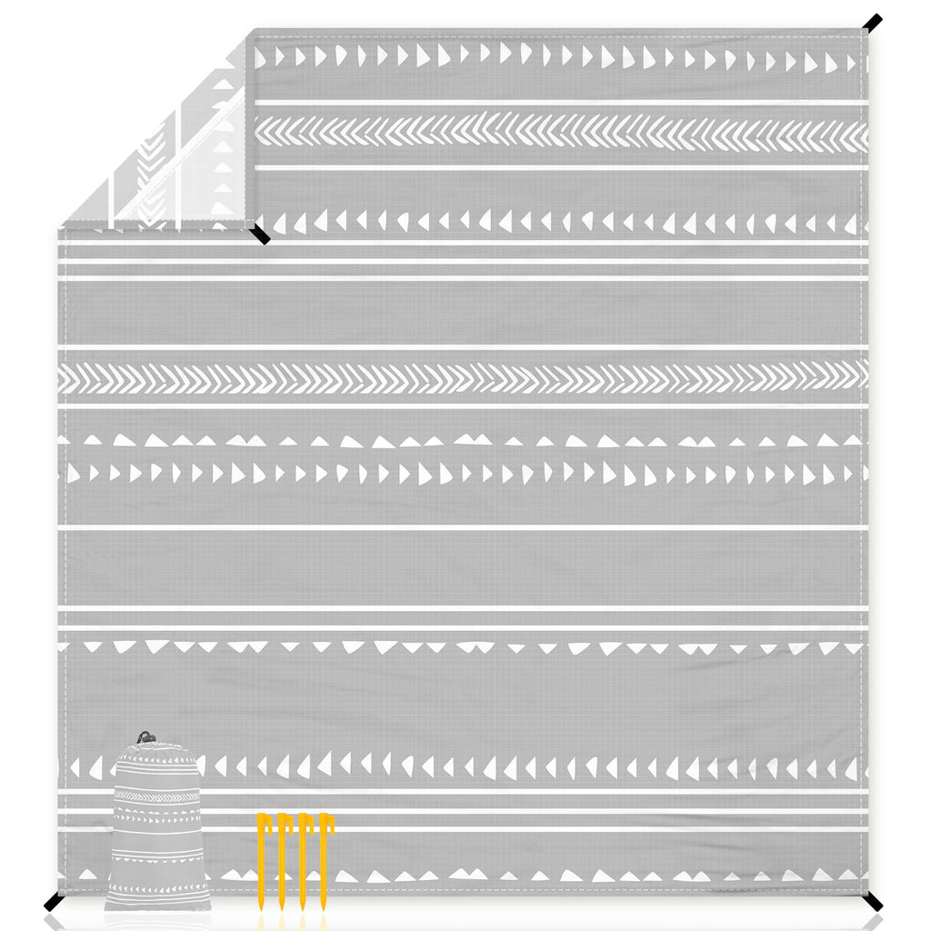 78''  86'' Large Beach Blanket For 4 Adults, Outdoor Beach Mat Sand Proof Waterproof With 4 Stakes & 4 Corner Pockets, Polyester