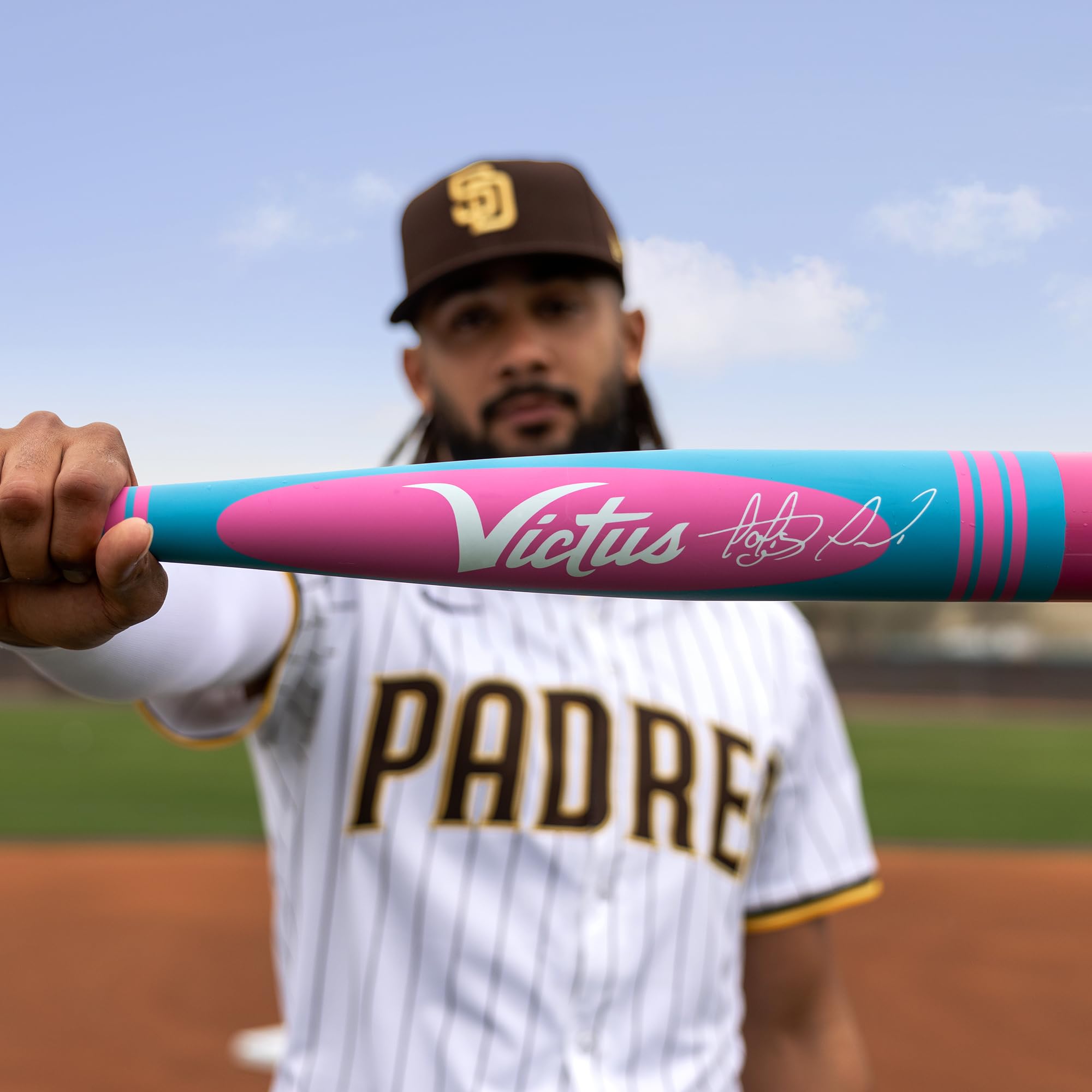 Vibe Pro-Crayon Alloy, USA Baseball, -10 Drop, 2 5/8 Barrel, Mid-Balanced, Tatis Pink, 30 / 20 oz