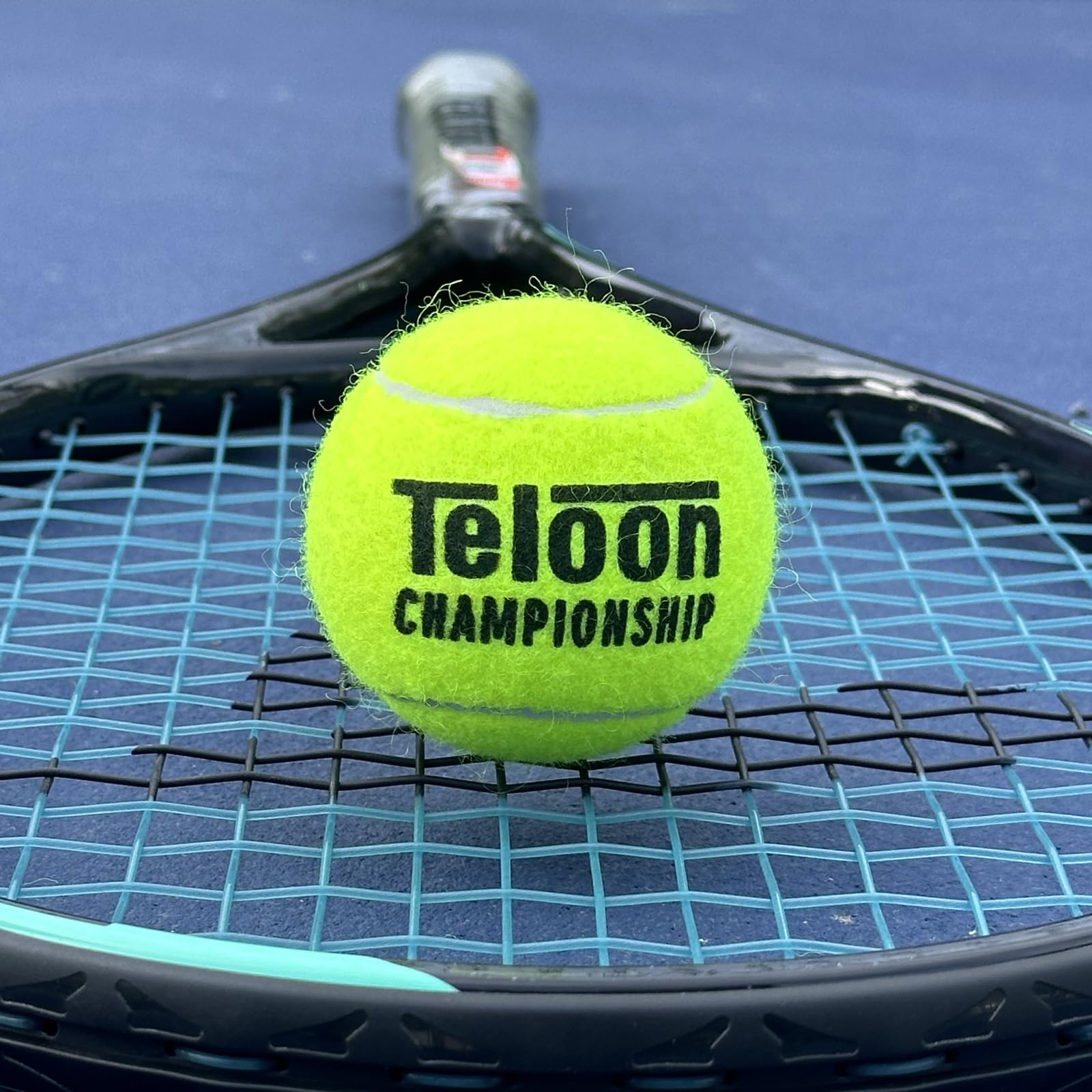 Teloon Championship Tennis Balls - Extra Duty - Regular Duty Felt Pressurized Tennis Balls (1 Can, 3 Balls)