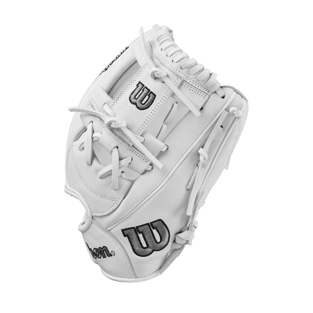 Wilson Fall 2024 A1000 H12 12    Infield Fastpitch Softball Glove - White/Grey, Right Hand Throw