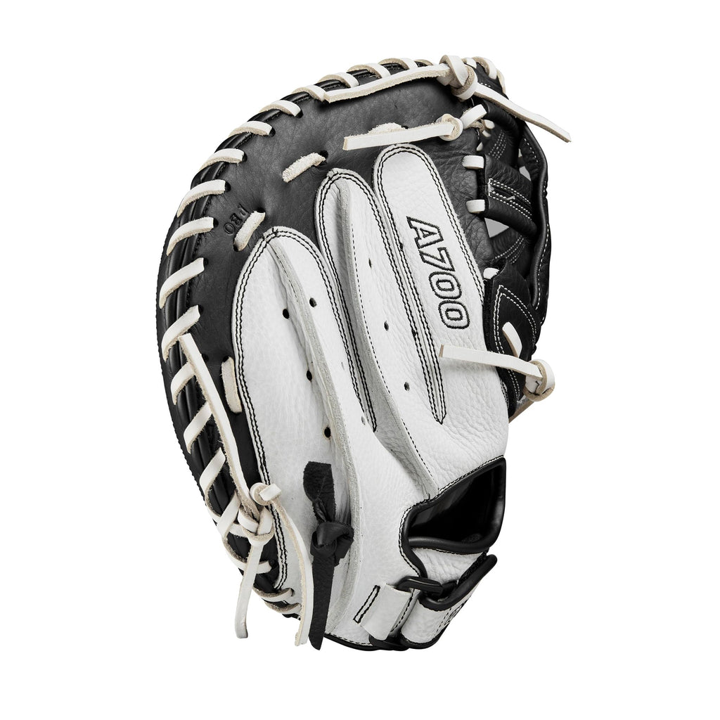 Wilson 2024 A700 Fpcm 33'' Fastpitch Catcher'S Mitt - White/Black, Right Hand Throw