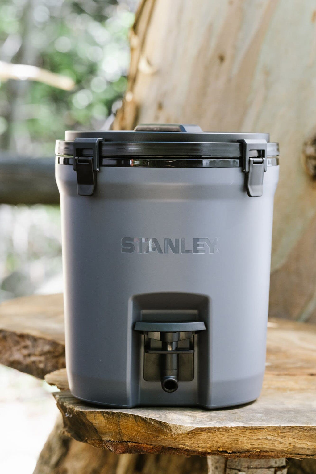 Stanley Adventure Fast Flow Water Jug 2 Gallon Leakproof Ice Water Dispenser Insulated Beverage Cooler Easy Pour Spigot and Latc