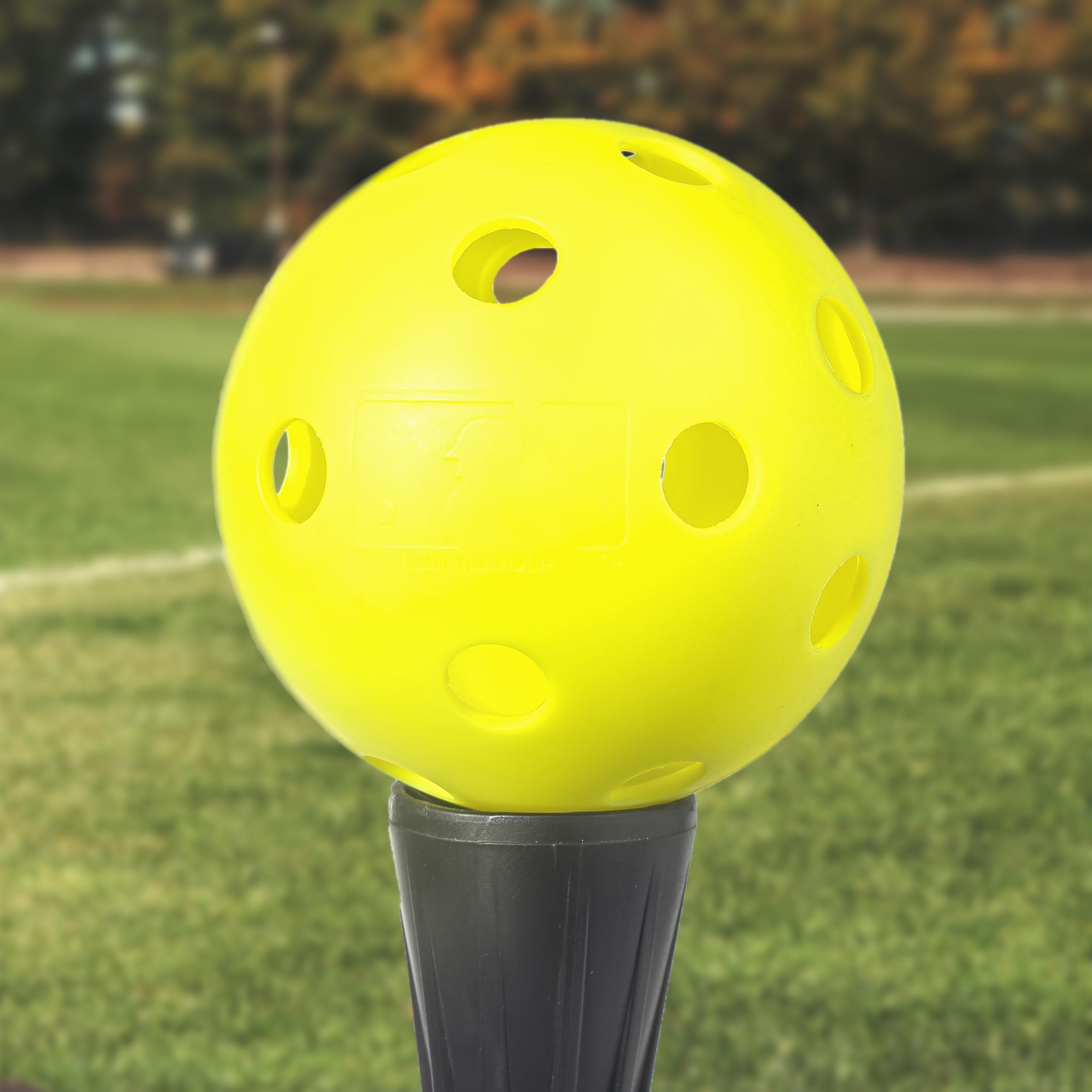 Franklin Sports Plastic Softballs - Mlb - Includes 6 Balls For Batting Practice Or Backyard Baseball Play - Replacement Balls -