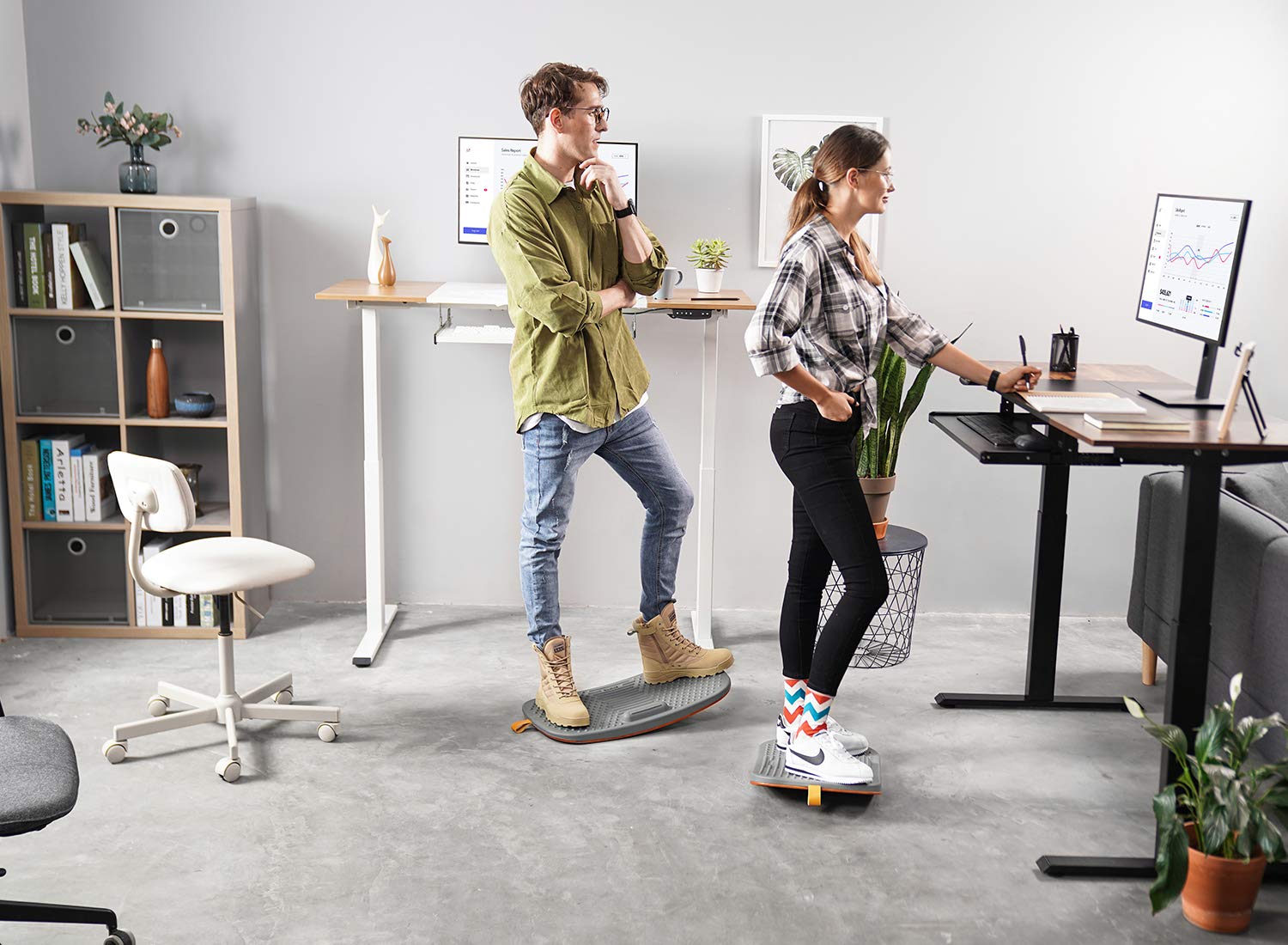Fezibo Standing Desk Mat With Anti Fatigue Bar, Wooden Wobble Balance Board With Ergonomic Design Comfort Floor Mat (Medium, Alt