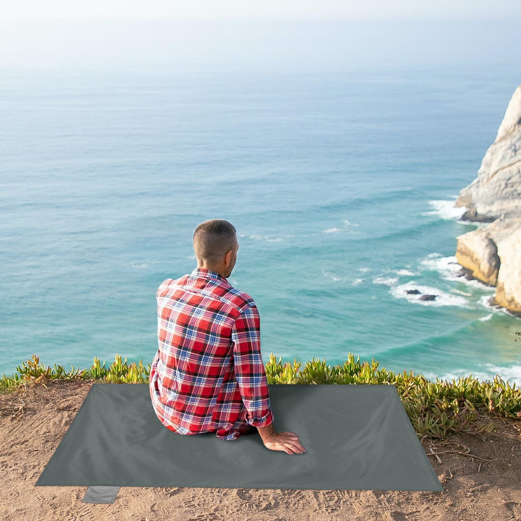 Odoland Beach Blanket Picnic Blanket, 43.3'' X 27.5'' Sandproof Waterproof Outdoor Pocket Blanket With Portable Bag, Foldable Li