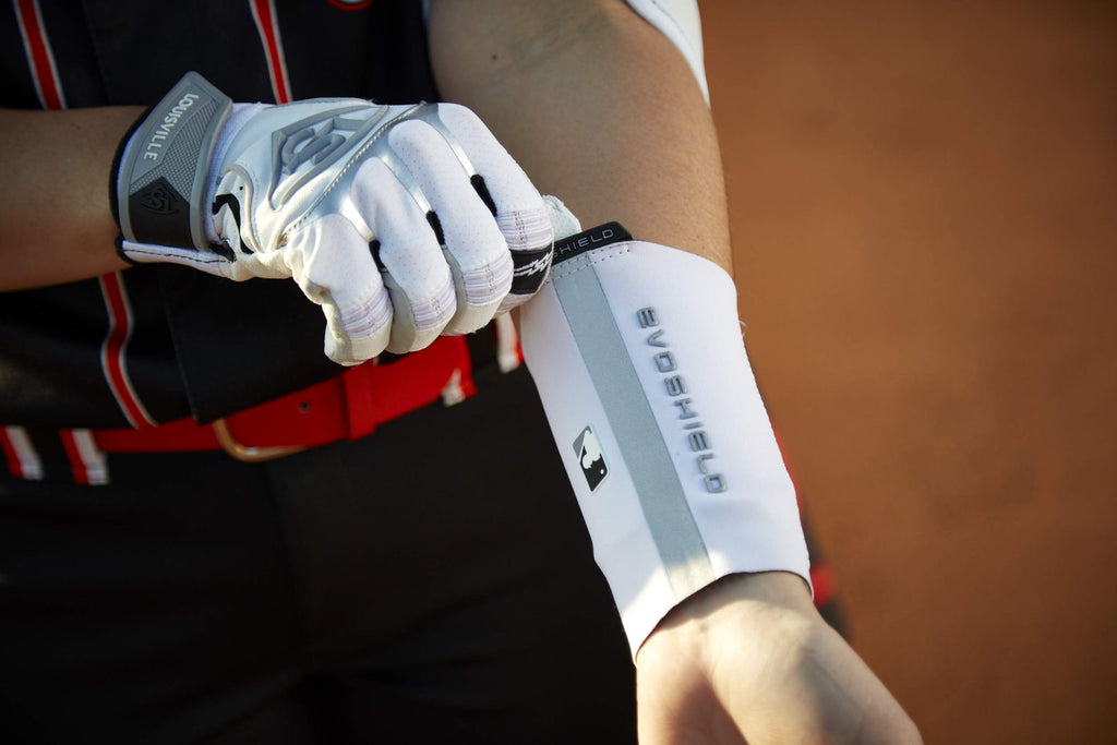 Evoshield Pro-Srz Protective Wrist Guard, Scarlet - Small