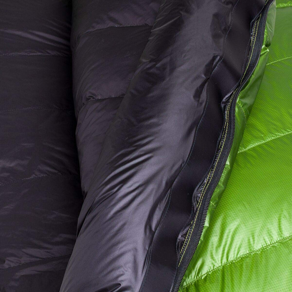 Western Mountaineering 10 Degree Versalite Sleeping Bag Moss Green 6Ft 6In / Left Zip