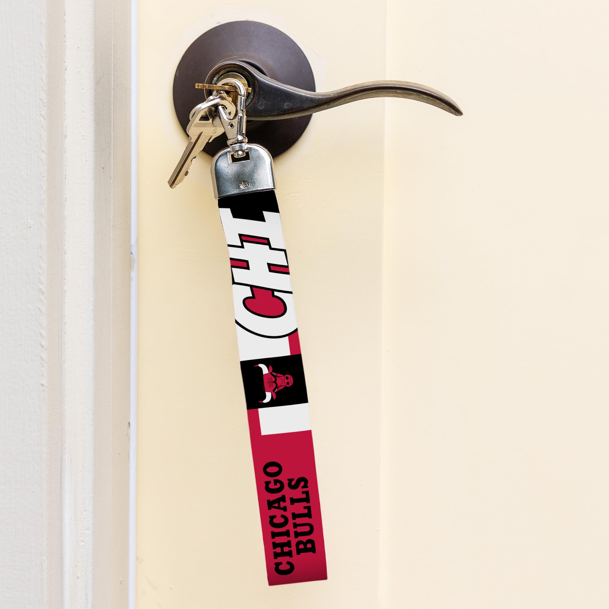 Rico Industries Nba Basketball Chicago Bulls Wrist Lanyard Key Chain, Cute Wristlet Strap Keychain Holder For Women Men Car Keys