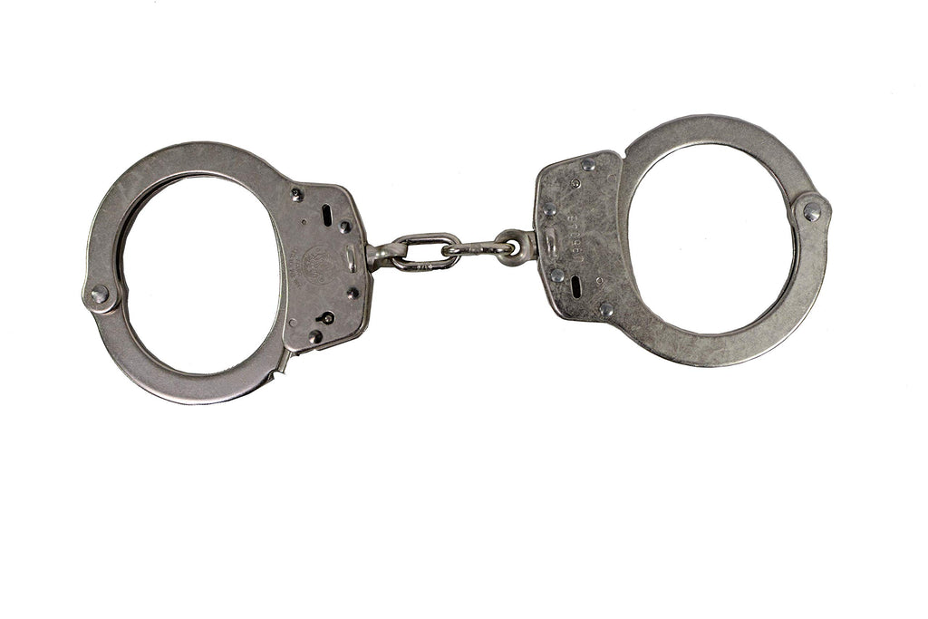 Smith & Wesson M100-1 Chain Handcuffs, Nickel Plated