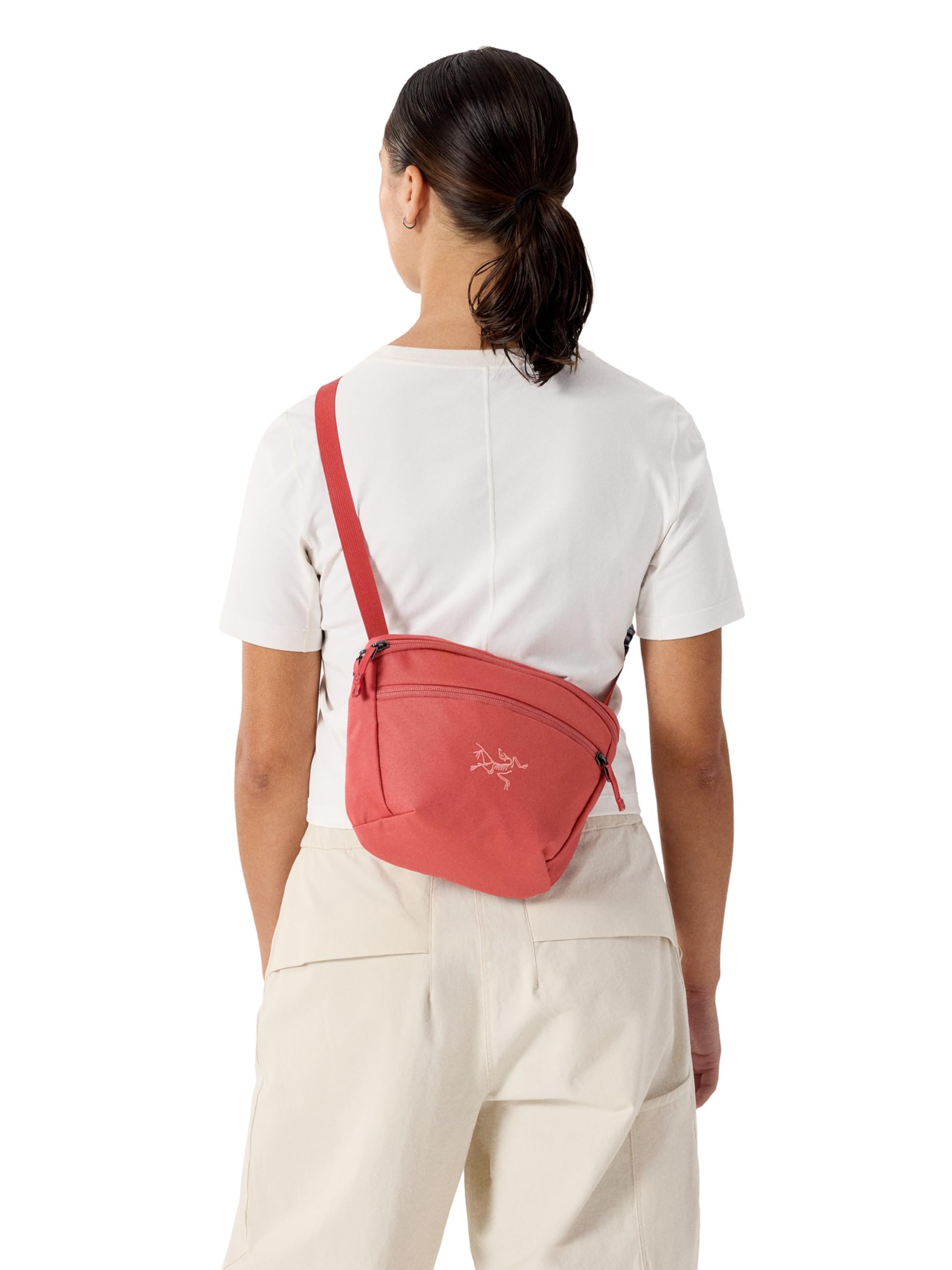 Arcteryx Mantis 2 Waist Pack Unisex | Versatile 2.5L Waist Pack | Stone Red, One Size