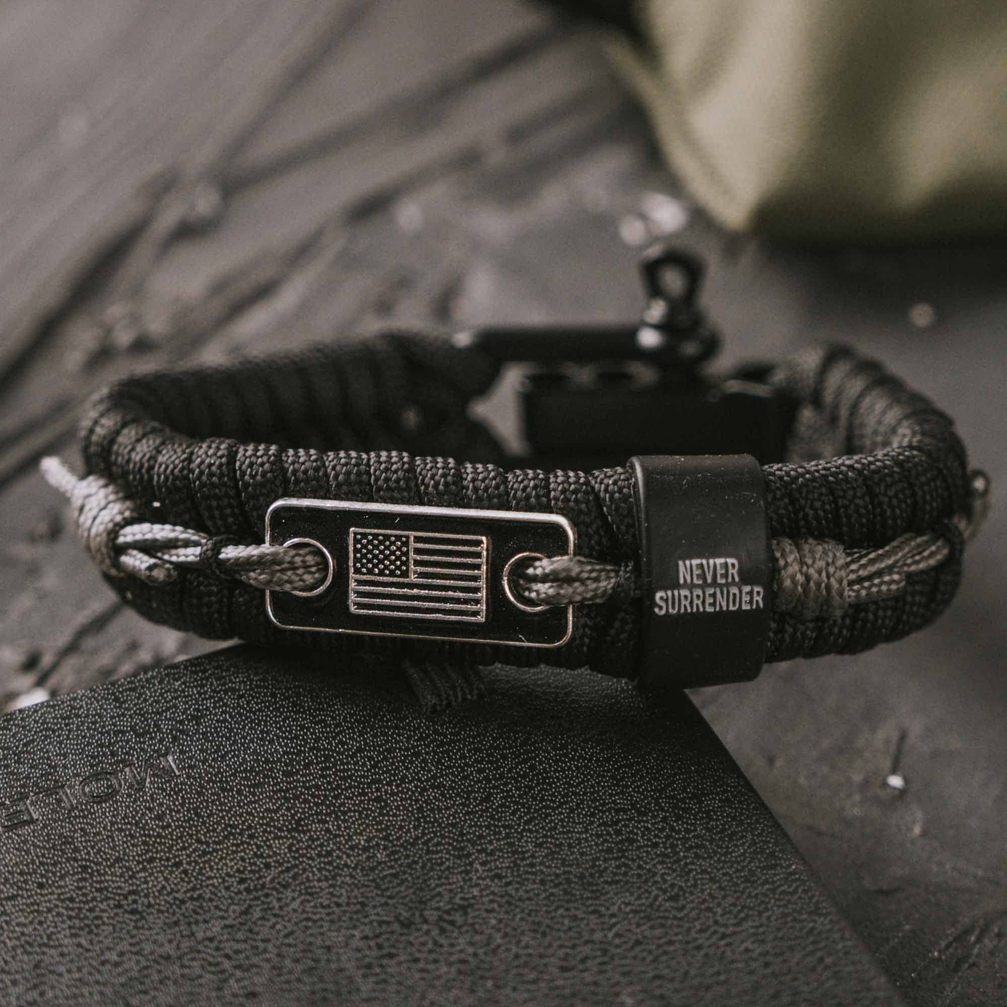 Hero Company Never Surrender Barbed Wire Paracord Bracelet - Tactical Survival Bracelet For Men With Bronze Usa Flag - Helps Pai
