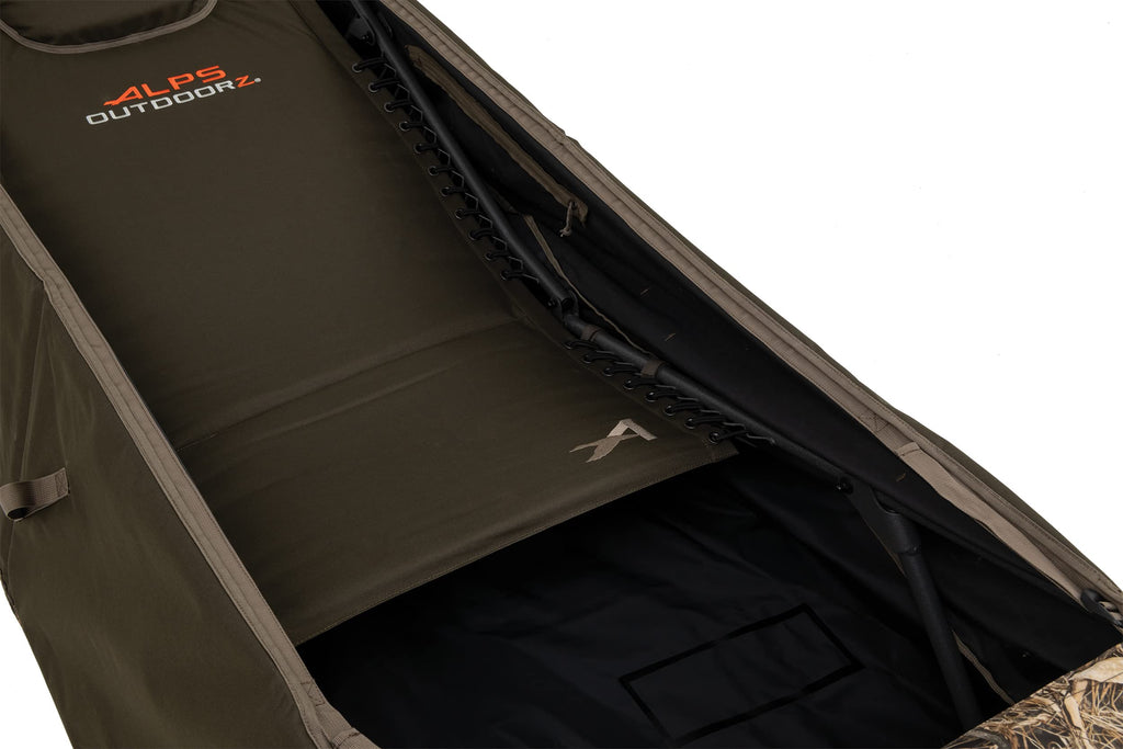 ALPS OutdoorZ Legend Layout Blind - Hunting Blind with Realtree MAX-7 Pattern, Zero-Gravity Chair Design, Waterproof Floor, Mesh
