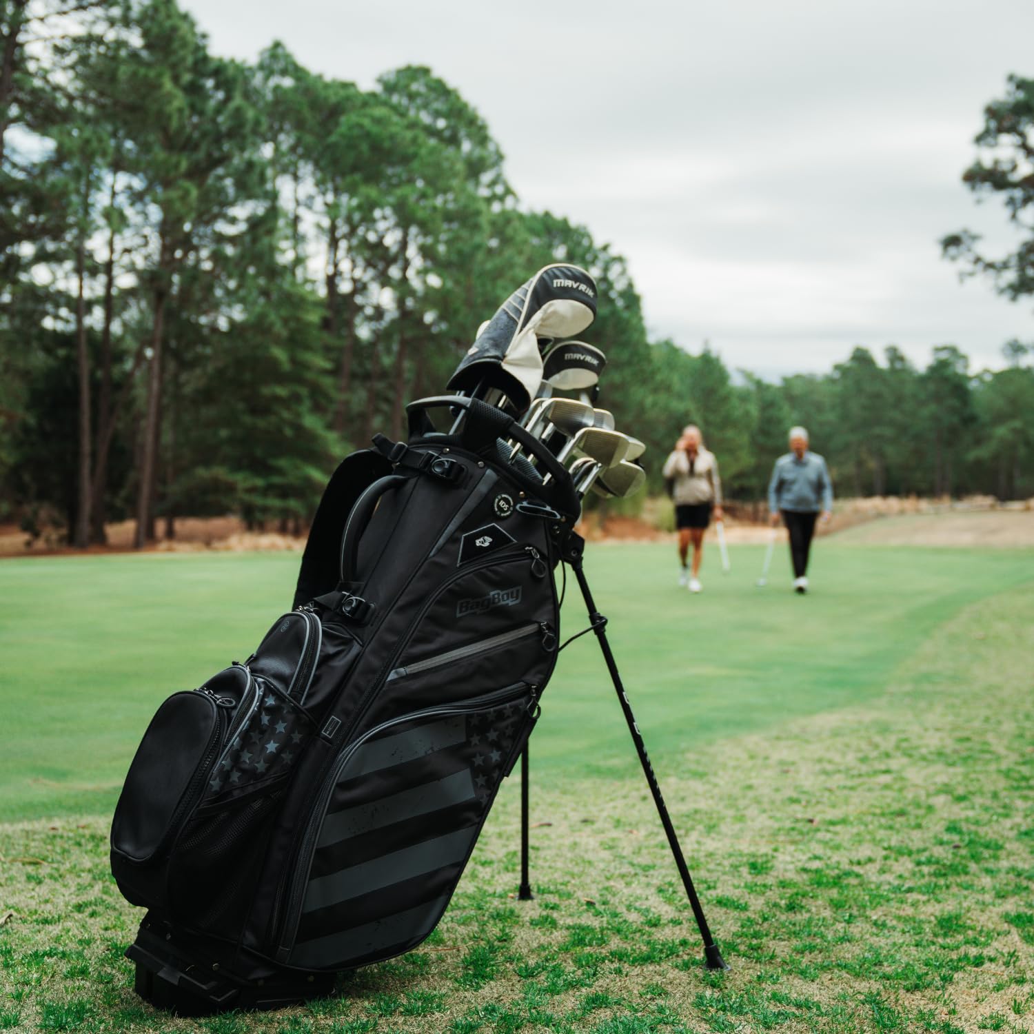 Bag Boy Chiller Pro Hybrid Golf Stand Bag, 15 Way Top with Full Length Individual Dividers, Rubberized Putter Well, Removable Co