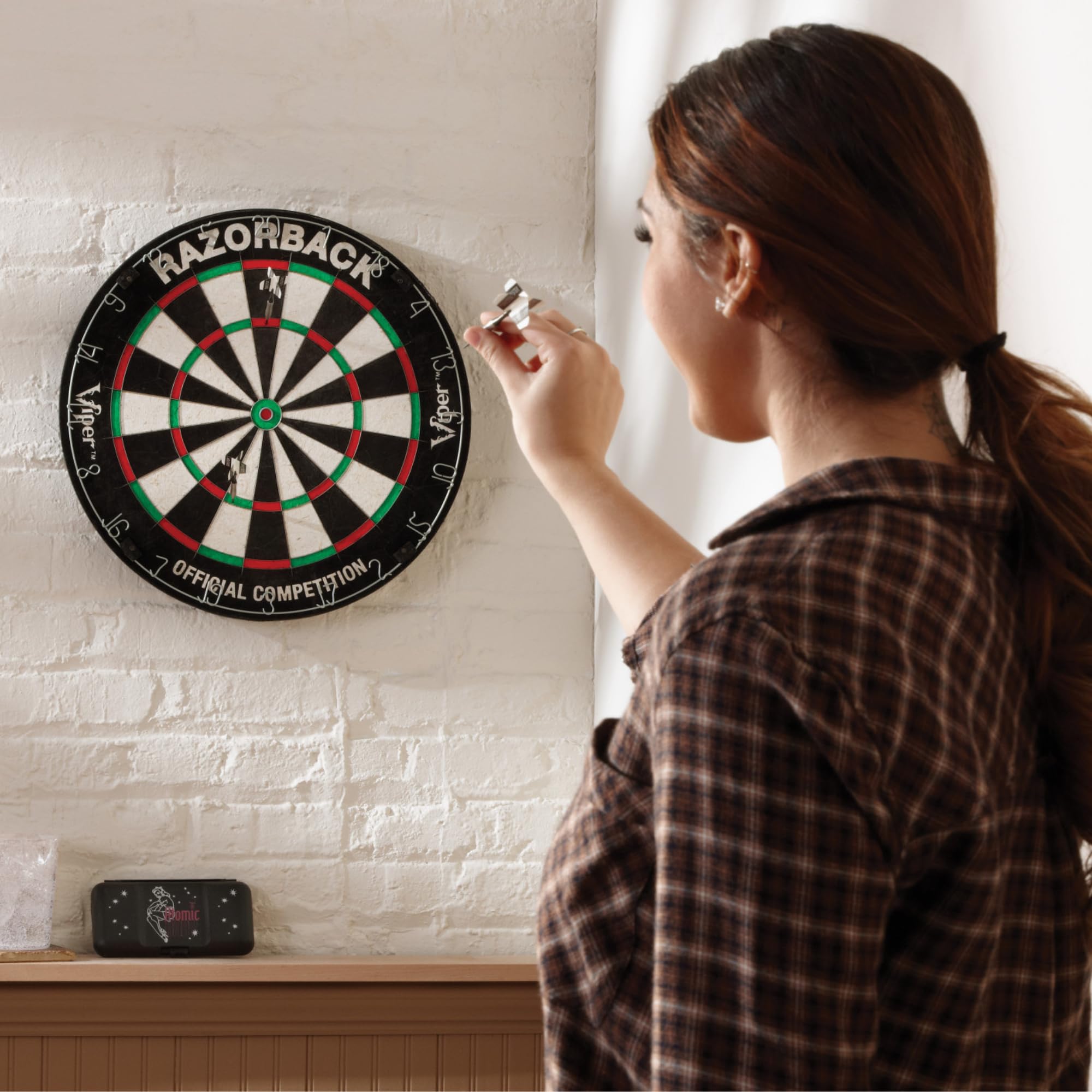 Viper Razorback Wdf Accredited, Official Competition Bristle Steel Tip Dartboard Set W/ Staple-Free Razor Thin Spider Wire Self-