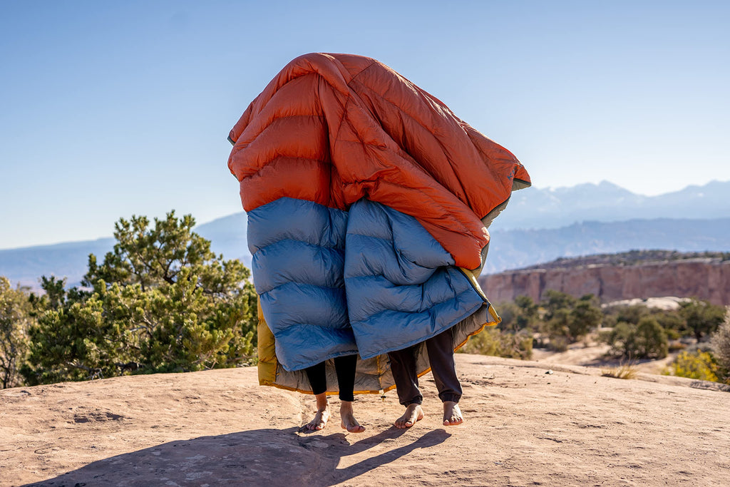 Kelty Galactic Down 30 Degree Sleeping Bag, 550 Fill Power Rds Trackable Down, Backpacking And Camping, Zip Together For 2P Slee