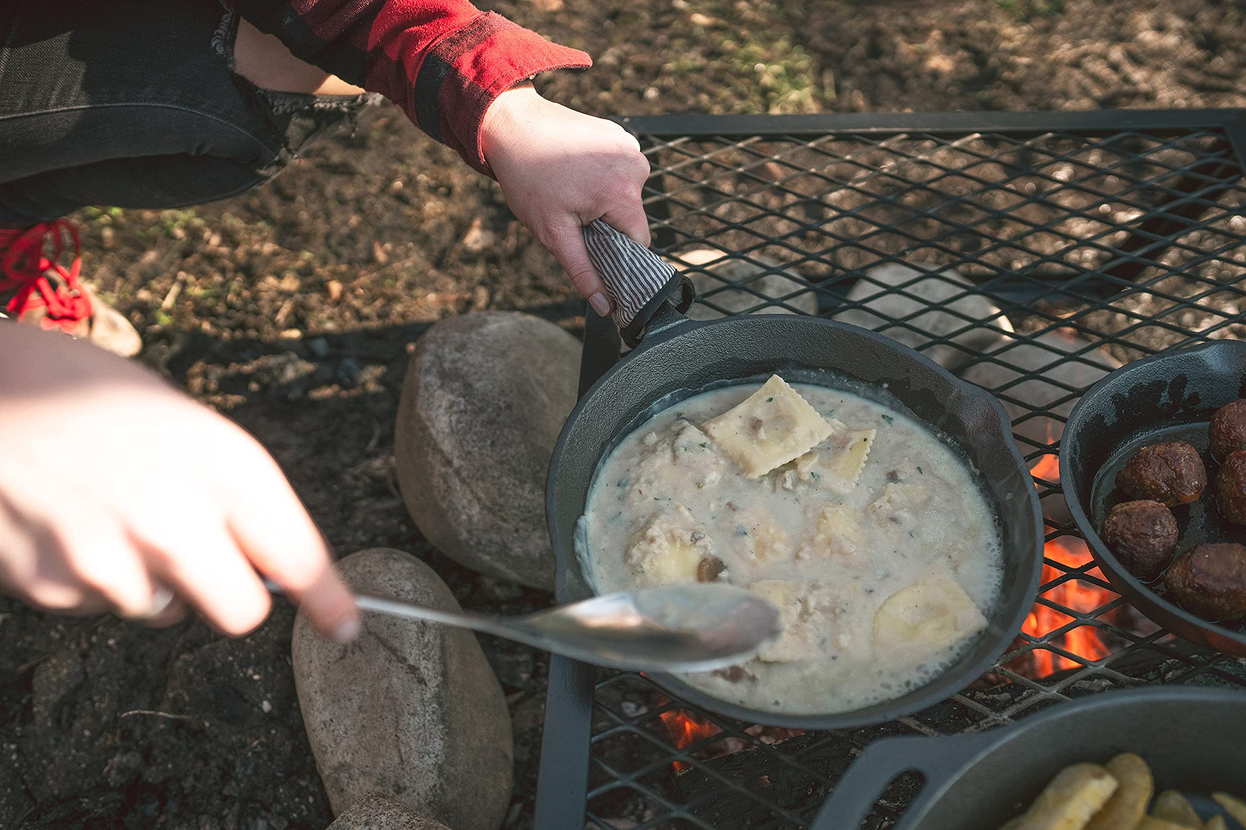 Stansport Pre-Seasoned Cast Iron Skillet