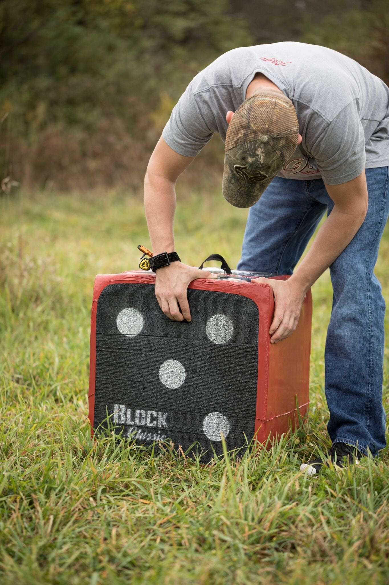 Field Logic Block Classic Archery Target 22'', Black