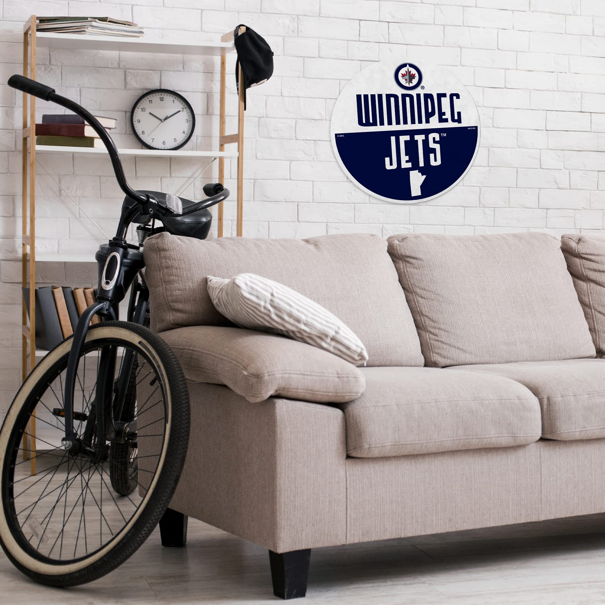 Rico Industries Nhl Winnipeg Jets Classic Shape Cut Pennant - Home And Living Room D  Cor - Soft Felt Ez To Hang