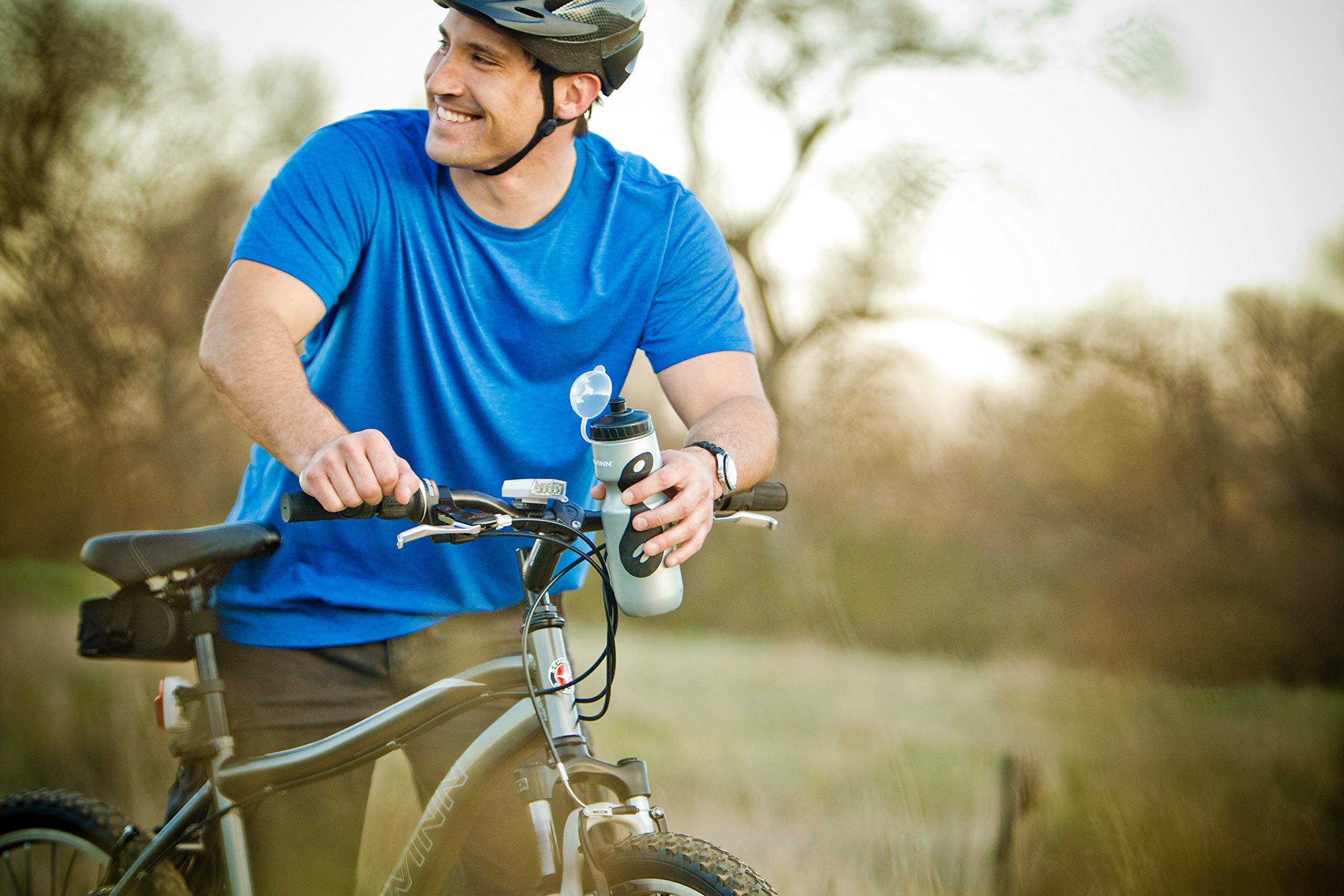 Schwinn Sport Water Bottle And Bottle Holder Combo, Holds 23 Oz Or 680 Ml, Bpa-Free Squeeze Sport Bottle, Easy To Attach Alloy C