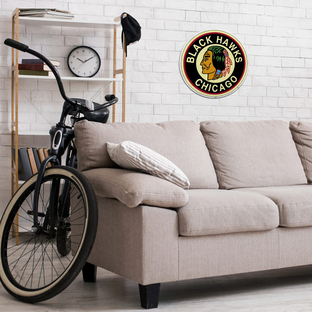 Rico Industries Nhl Chicago Blackhawks Retro Shape Cut Pennant - Home And Living Room D  Cor - Soft Felt Ez To Hang
