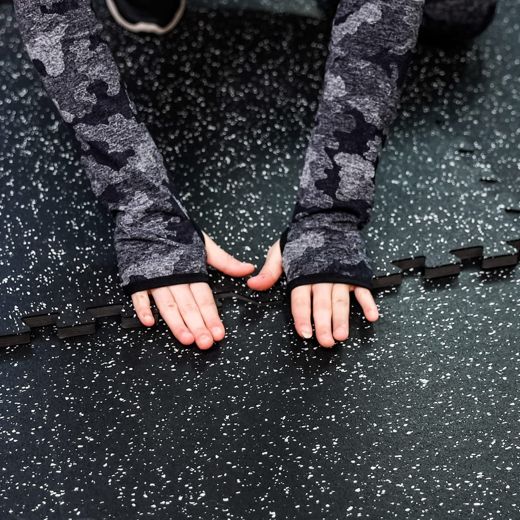 SUPERJARE 0.56 Thick 12 Pcs 48 Sq Ft Rubber Top Exercise Equipment Mats, High Density EVA Foam Mats with Rubber Top, Interlock