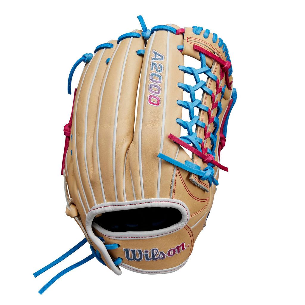 Wilson Winter 2024 A2000 T125 12.5'' Outfield Fastpitch Glove - Blonde/Blue/Flamingo, Left Hand Throw