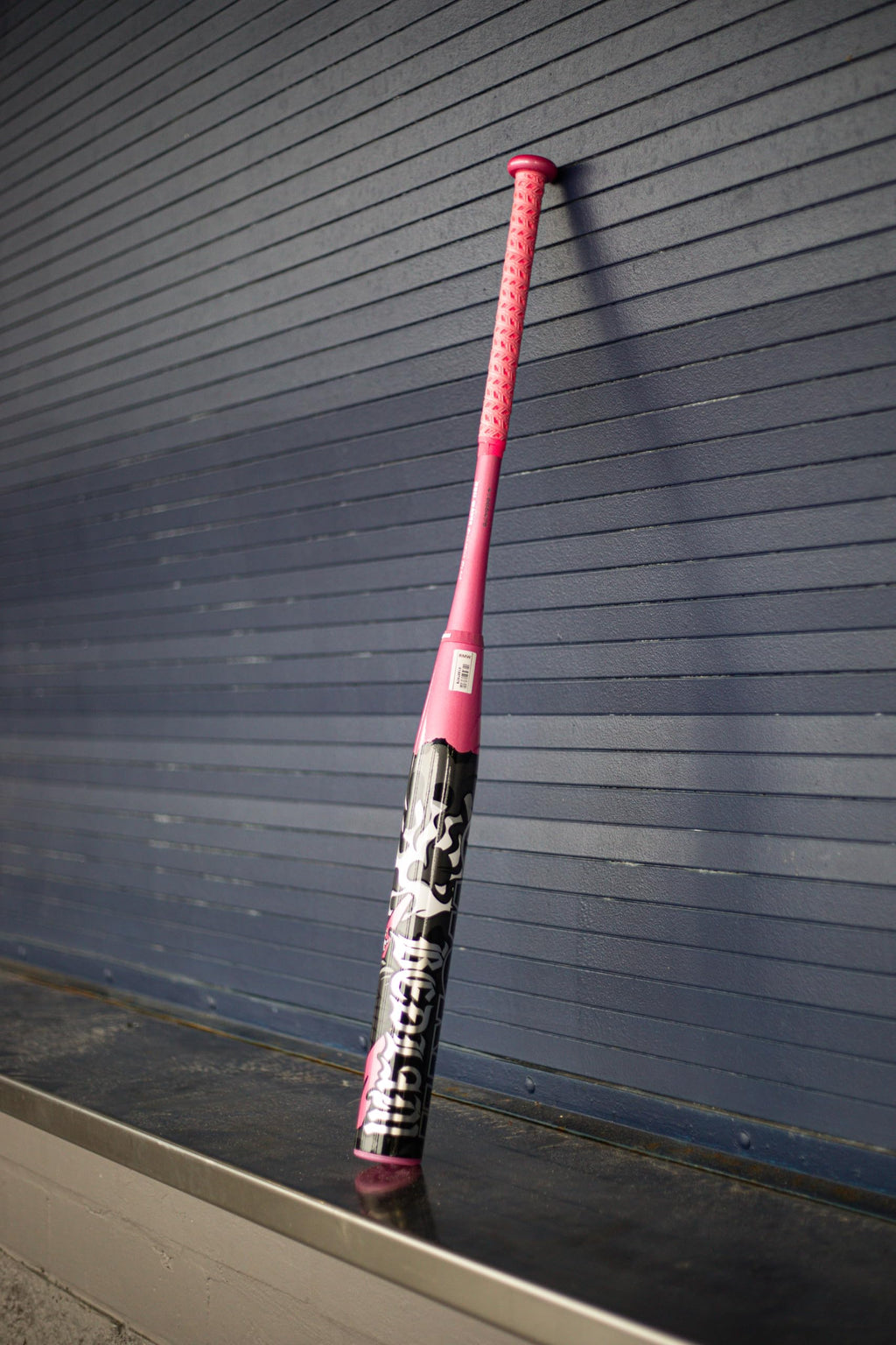 Worth | 2025 | Bedlam Slowpitch Softball Bat | USSSA | 13.5 Barrel | Balanced | 2-Piece | 26 oz