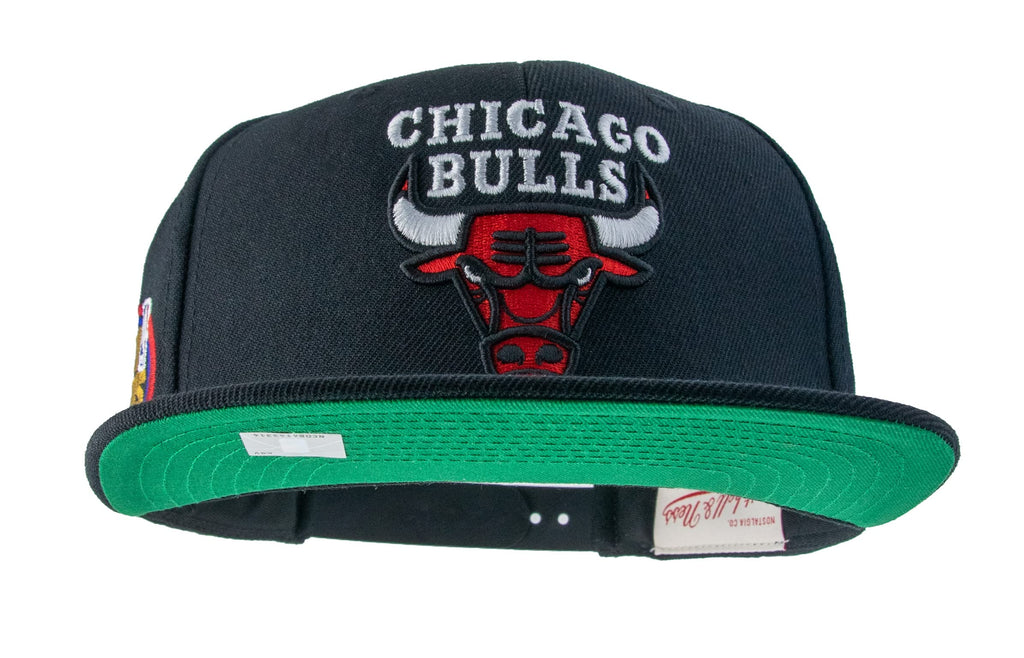 Mitchell & Ness Chicago Bulls Nba Top Spot Snapback Hat Adjustable Cap - Black1998 Nba Finals Side Patchhardwood Classics