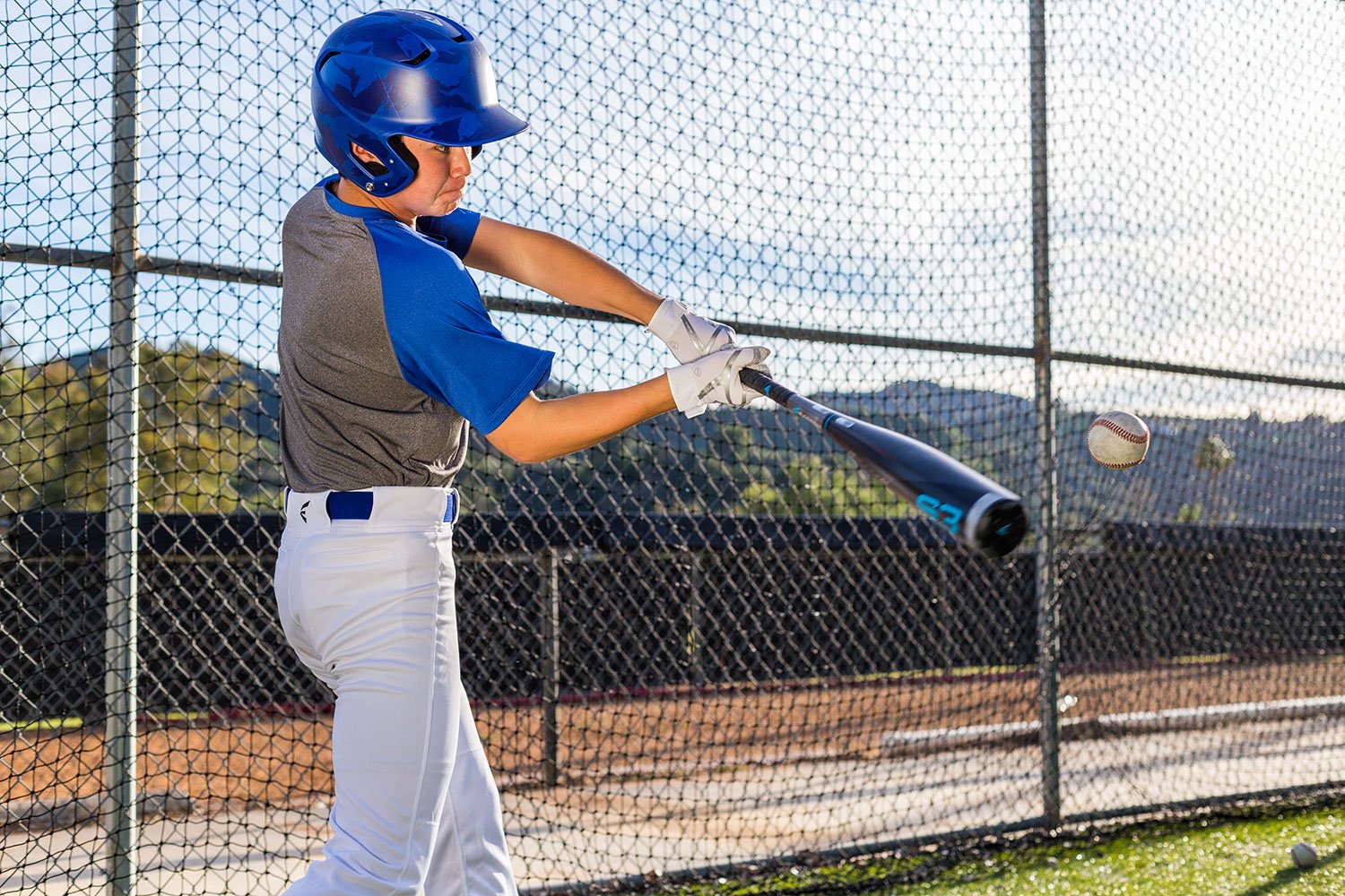 Easton | Z5 2.0 Batting Helmet | Baseball | Junior (6 1/2 - 7 1/8) | Matte Red