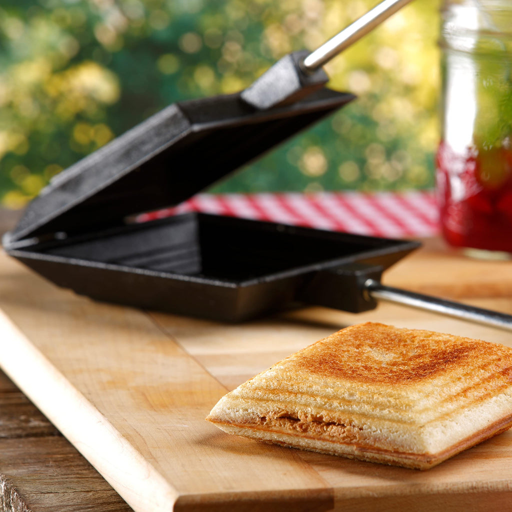 Coghlan'S Cast Iron Camp Cooker