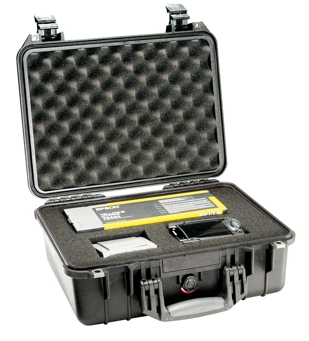 Pelican 1450 Case With Foam (Silver)