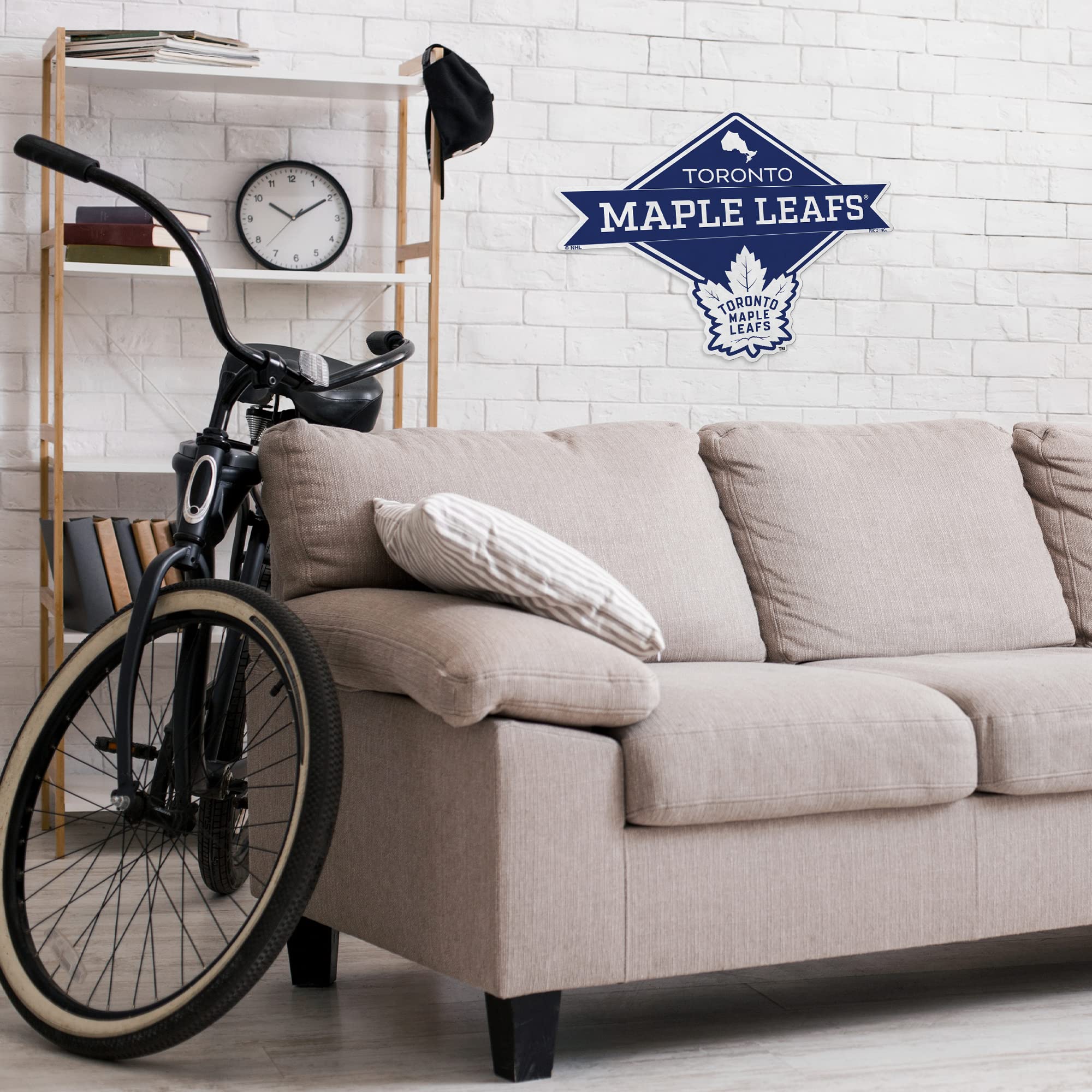 Rico Industries Nhl Toronto Maple Leafs Diamond Shape Cut Pennant - Home And Living Room D  Cor - Soft Felt Ez To Hang