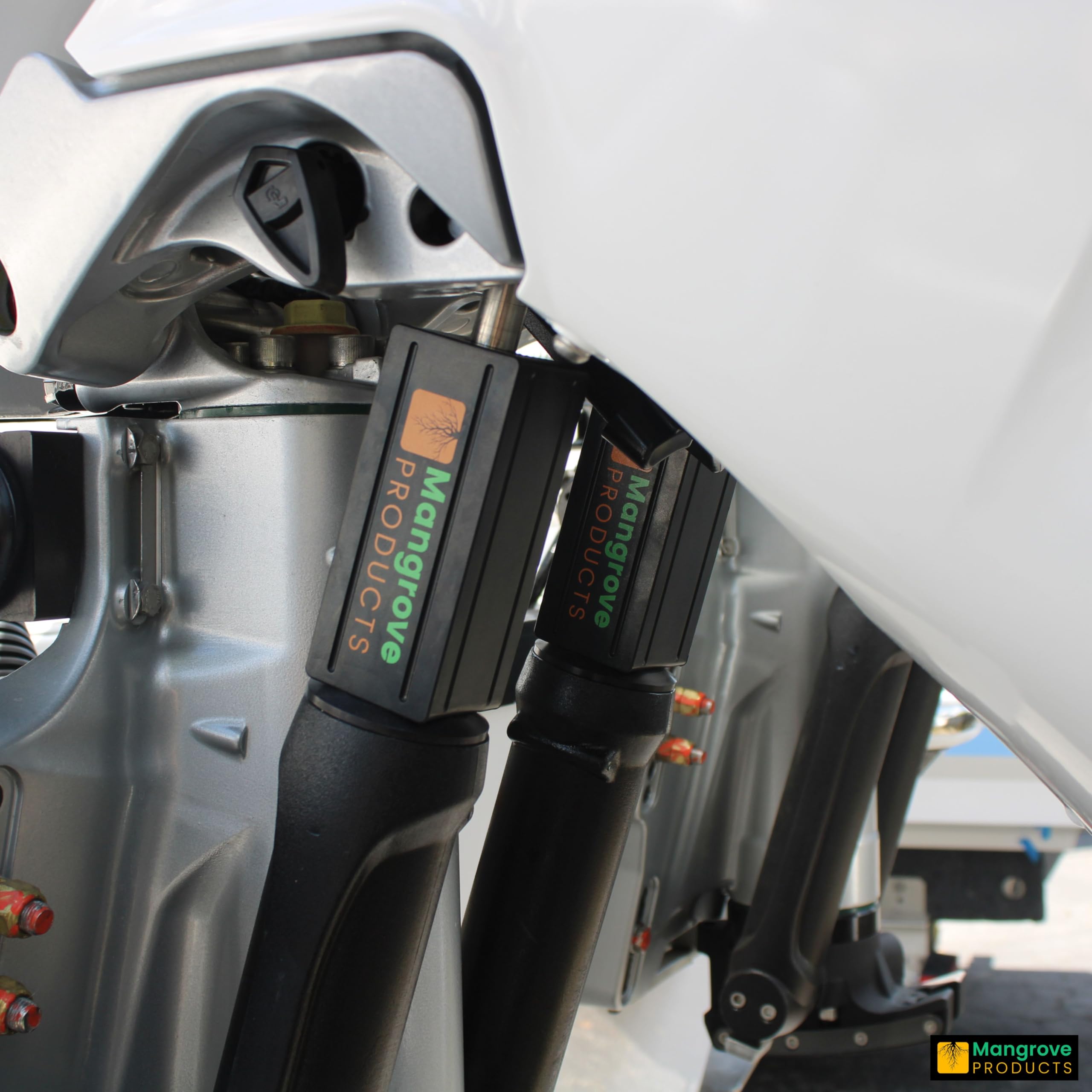 Mangrove Products: Boat Transom Saver, Outboard Motor Support, Single Ram Wedge, Boat Accessories, Transom Savers For Outboard M