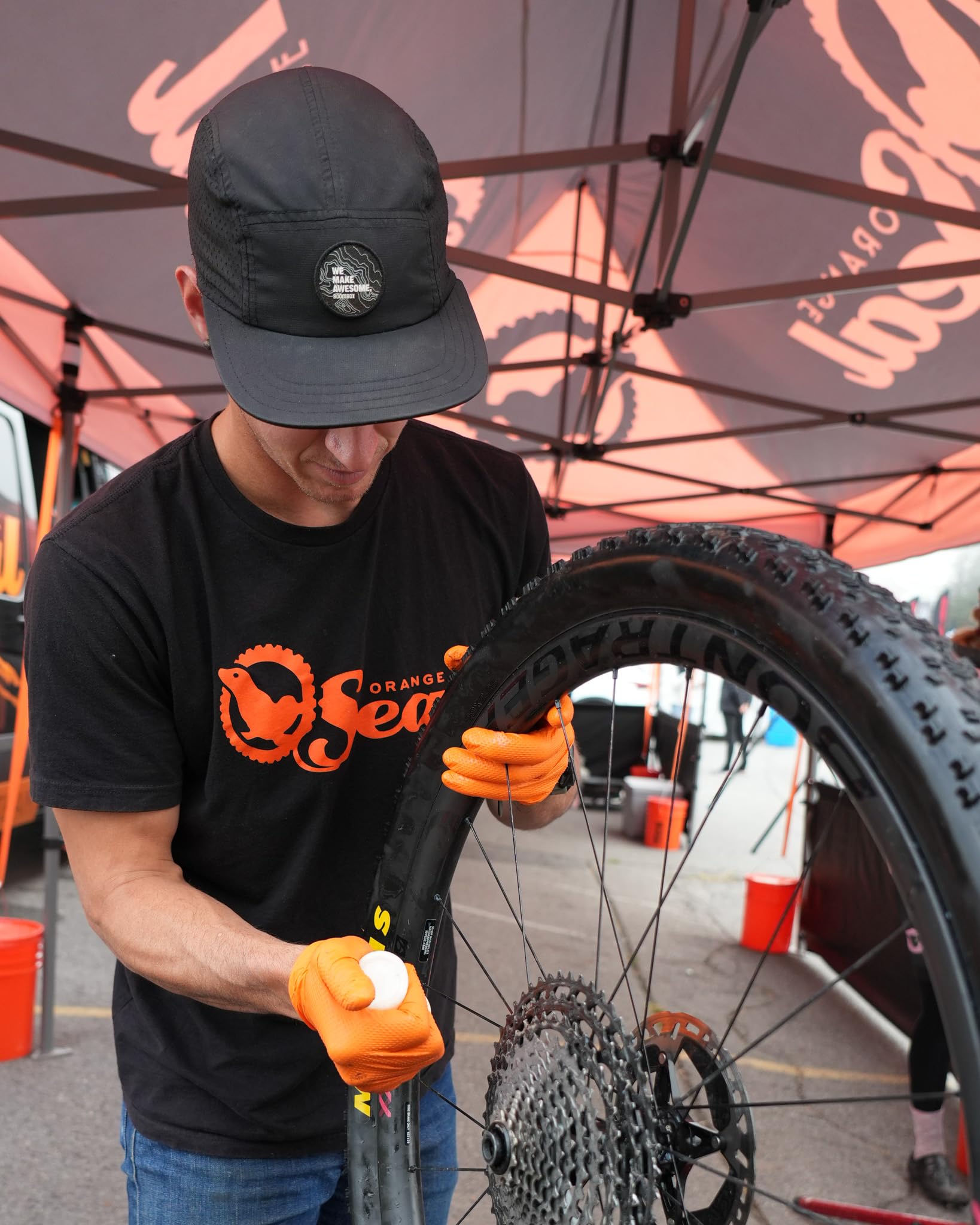 Orange Seal - Endurance Formula Tubeless Bike Tire Sealant | Long Lasting, Fast Sealing | For Mtb, Road, Cx And Gravel Bicycle T